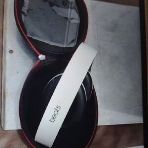 Beats Zby Dre Studio 🎙️ White Headphones 🎧